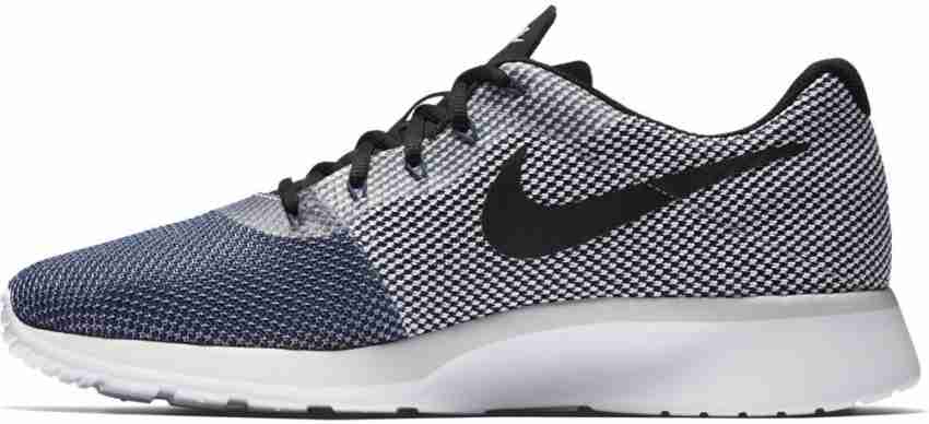 Nike tanjun hotsell racer grey