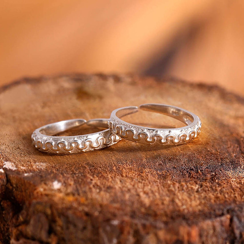 Voylla Silver Textured Surface Bearing Toe Rings Silver Silver Plated Toe Ring Price in India Buy Voylla Silver Textured Surface Bearing Toe Rings Silver Silver Plated Toe Ring Online at Best