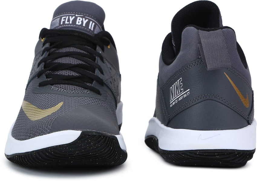 Nike flyby low on sale black and gold