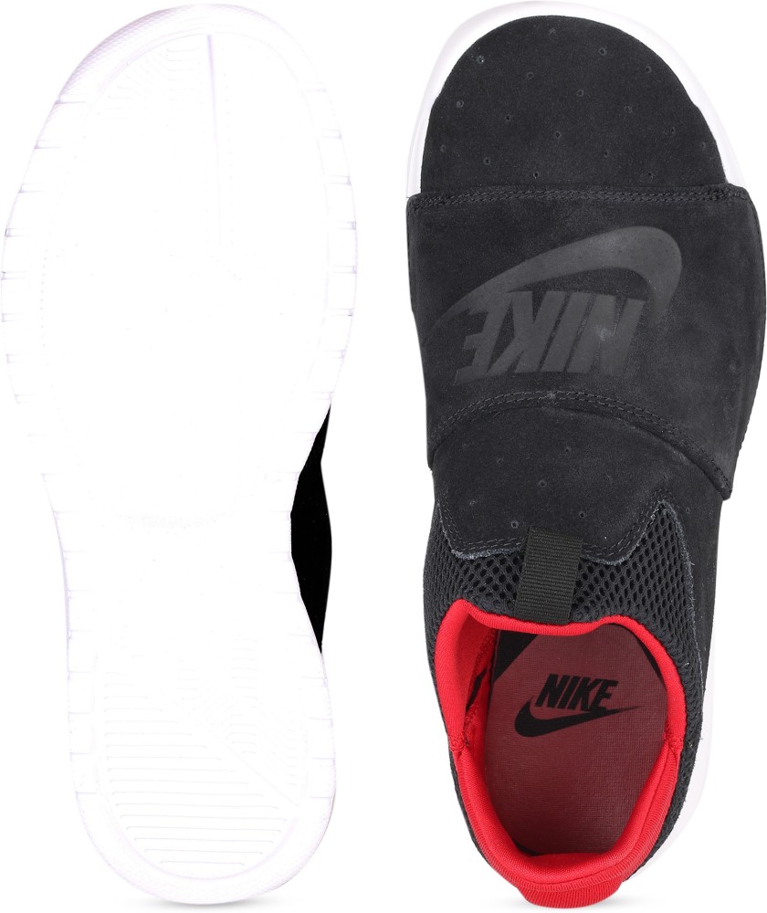 Nike benassi store slip on shoes