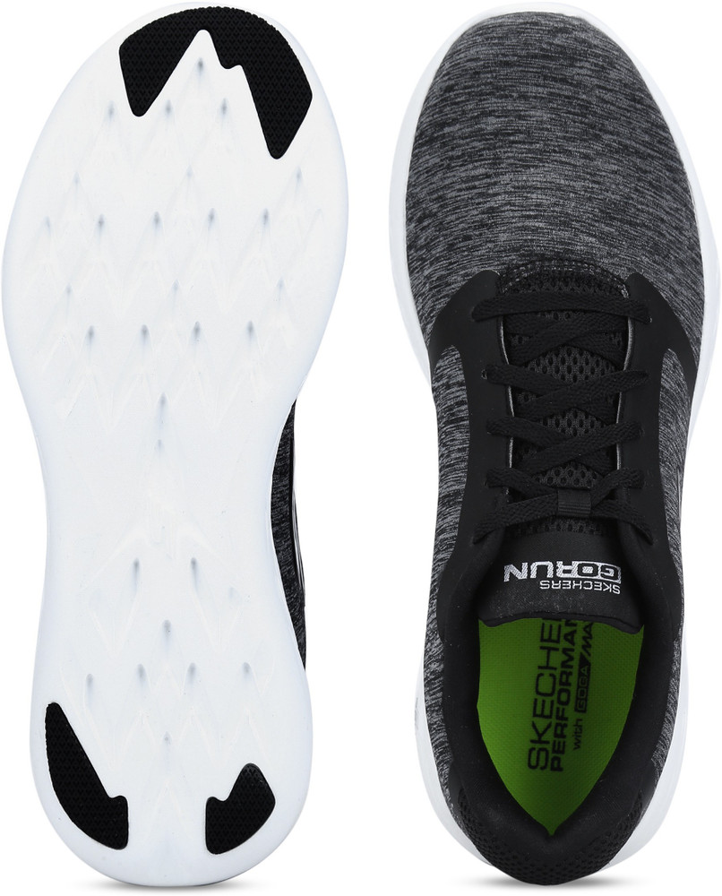 Skechers go run divert hotsell