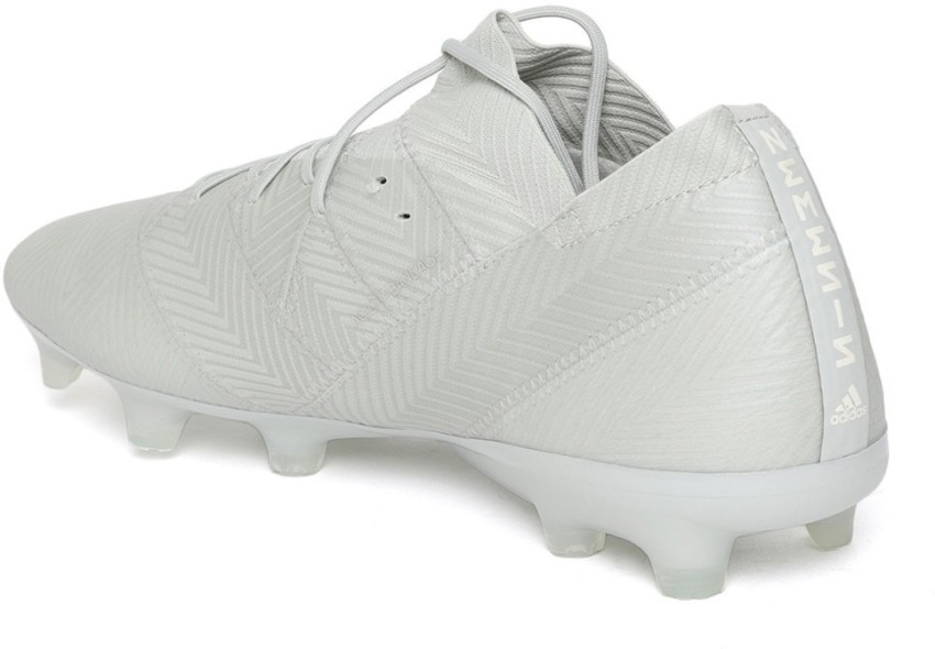 Adidas football hotsell boots flipkart