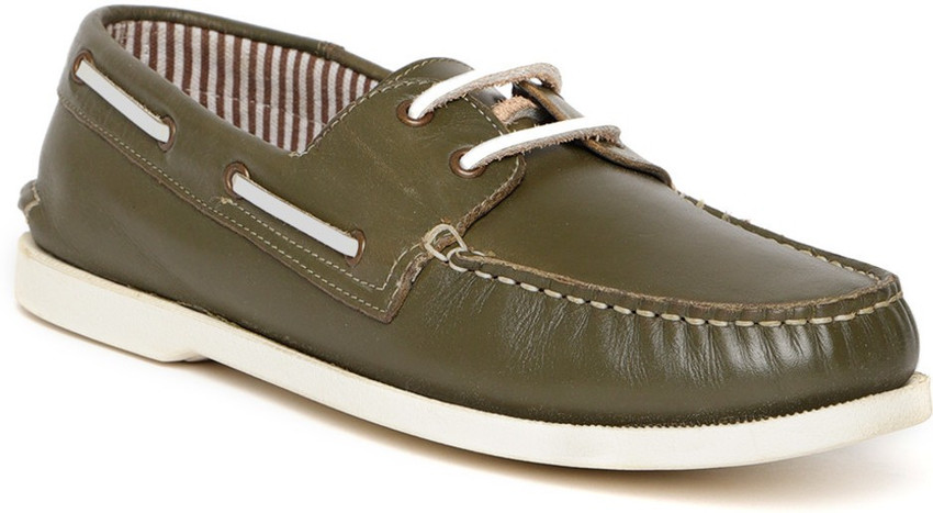 United colors of benetton boat shoes store