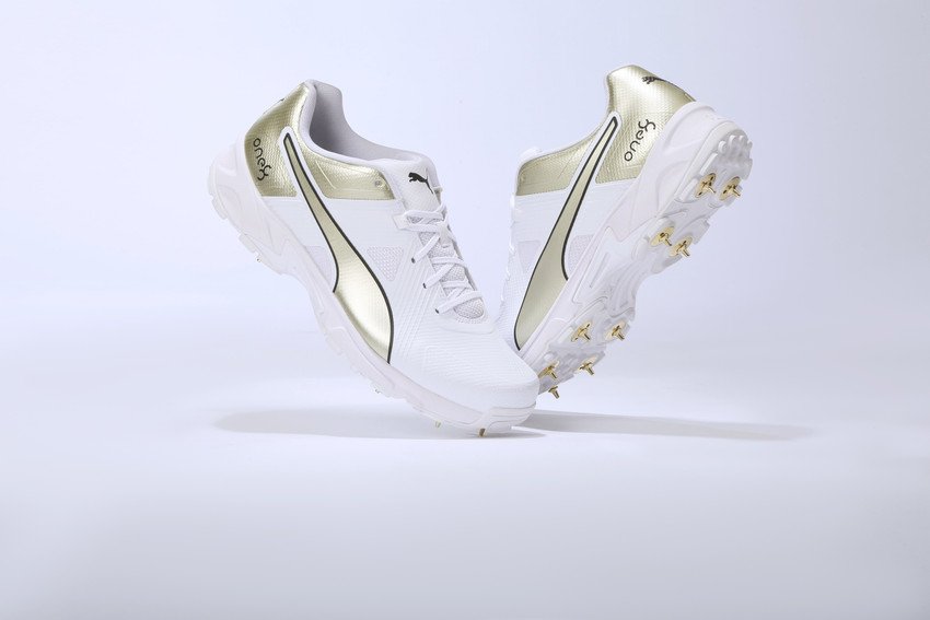 virat kohli white adidas shoes