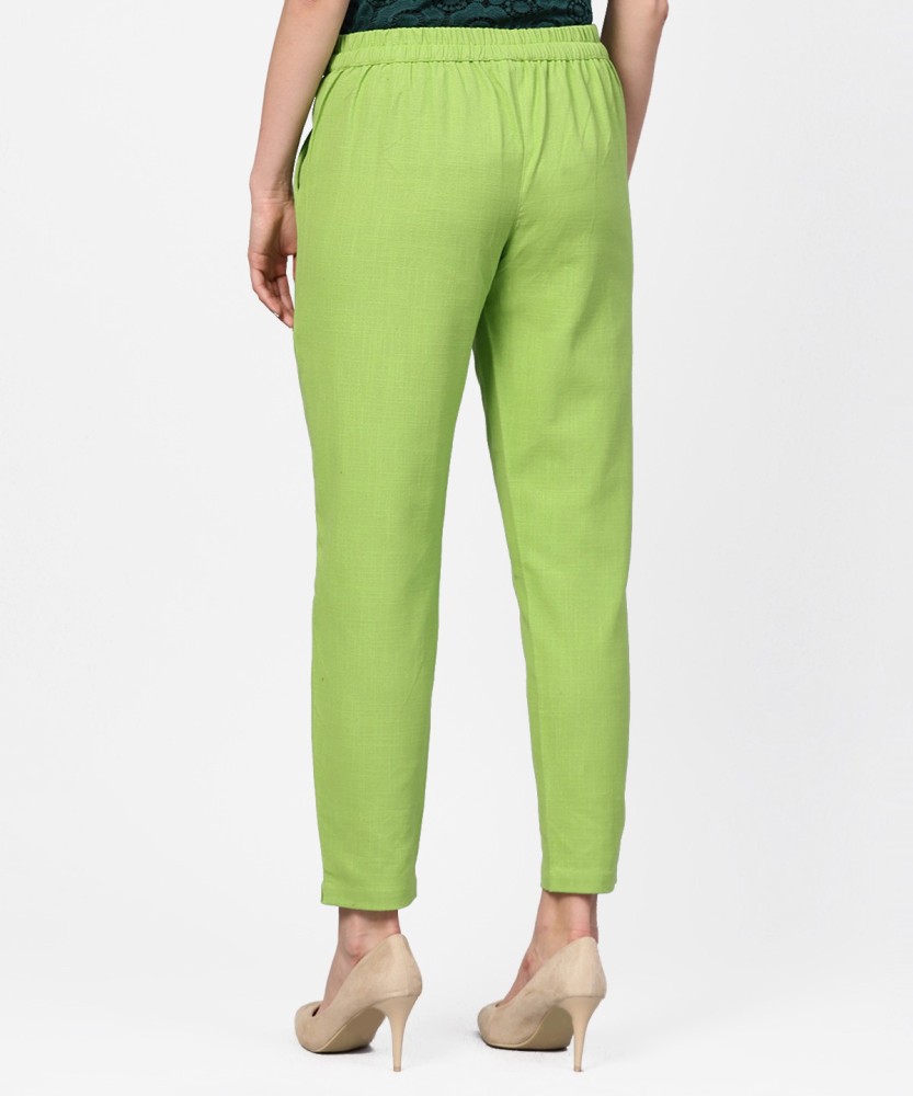 11 Chic Ways To Style Outfits With Green Pants