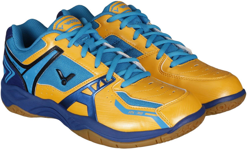 Wide feet hotsell badminton shoes