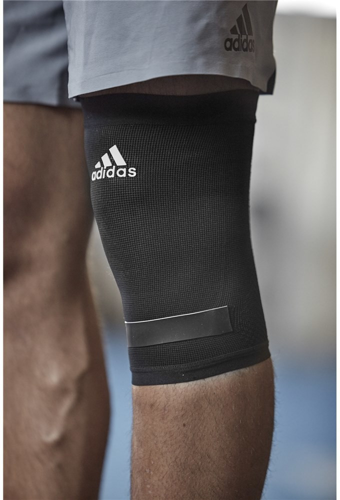 Adidas basketball store knee pads
