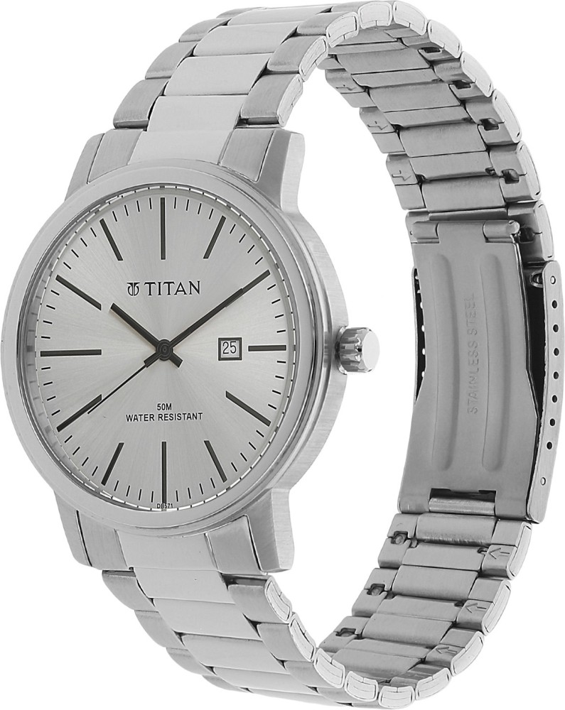 Titan 50m water sales resistant price