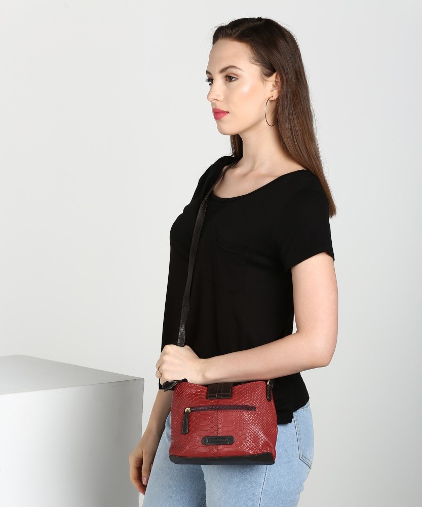 Buy Red Ee Silvia 03 Sling Bag Online - Hidesign