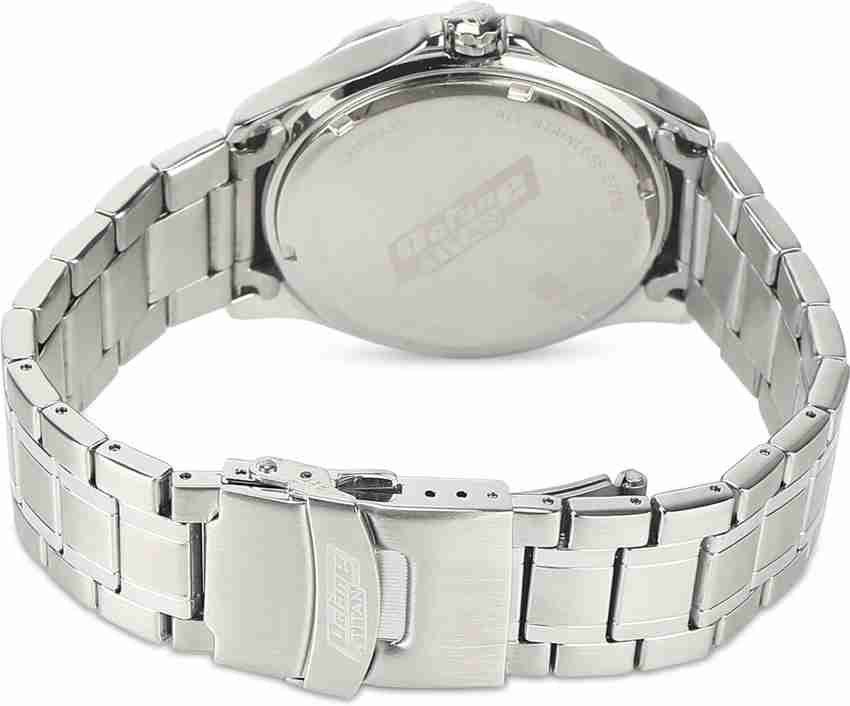 Titan NK1622SM02M Multi function Analog Watch For Men Buy