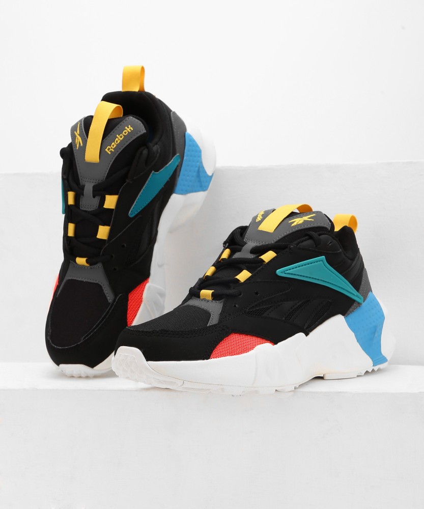 Reebok outlet aztrek woman