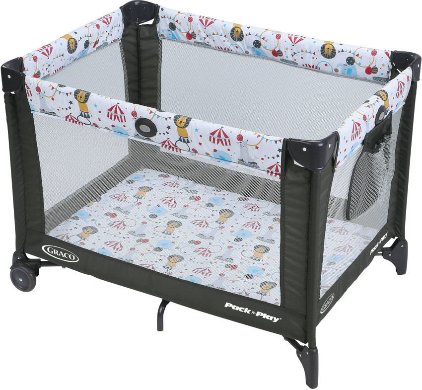 Pack and play with portable bassinet outlet