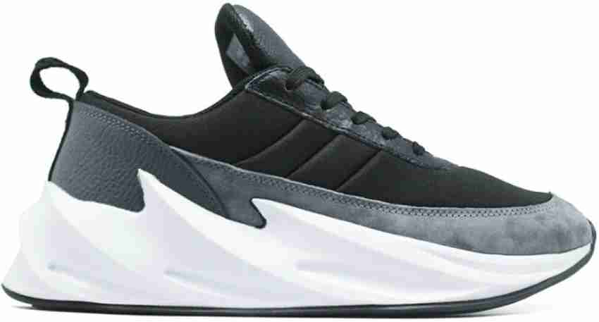 Adidas sharks deals boost prix