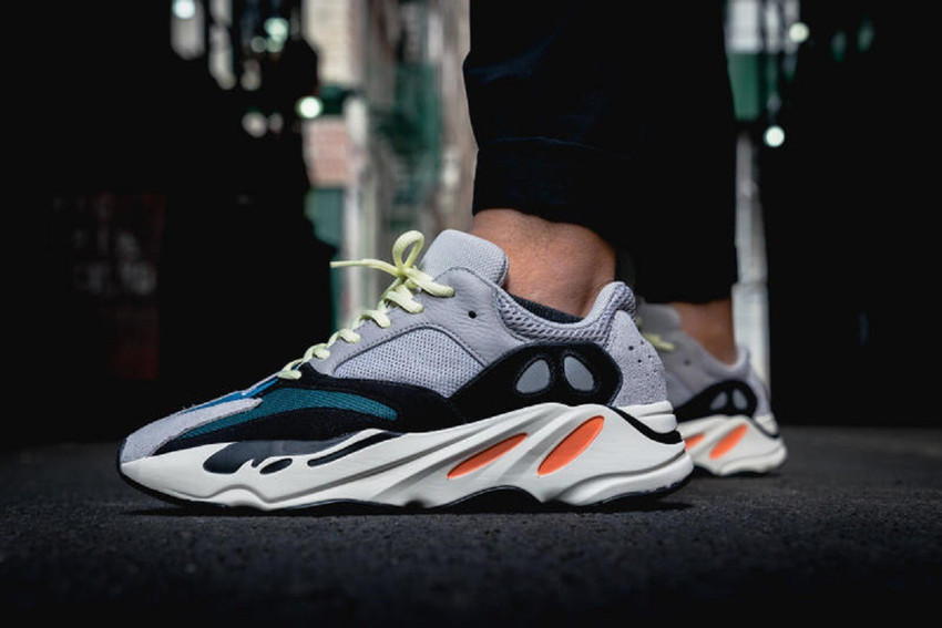 Yeezy 700 2024 flipkart