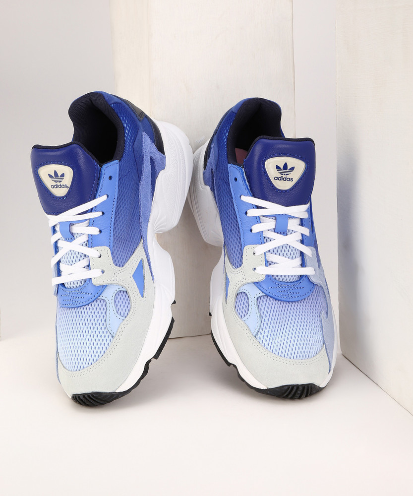 Falcon adidas pas cher outlet