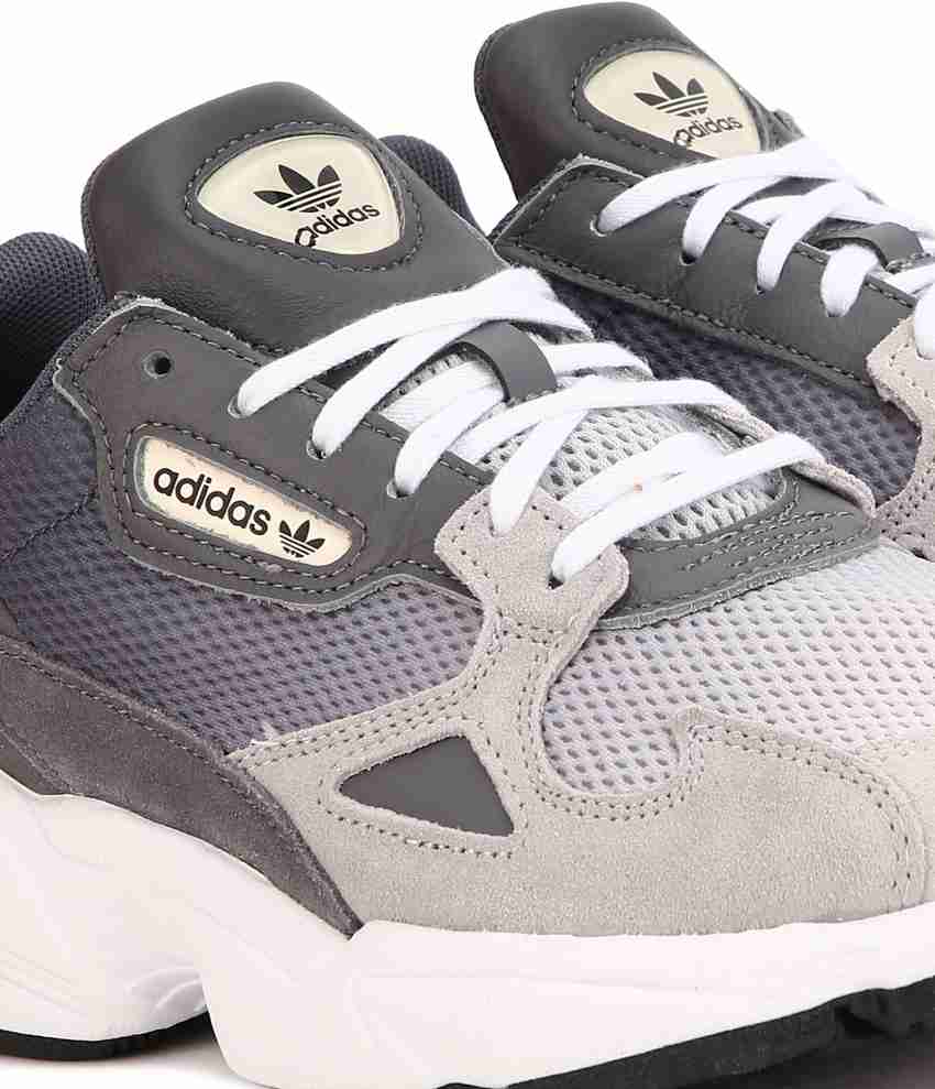 Adidas falcon w ee5106 deals