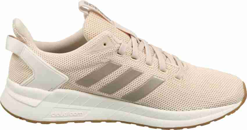 Adidas questar best sale ride mujer beige