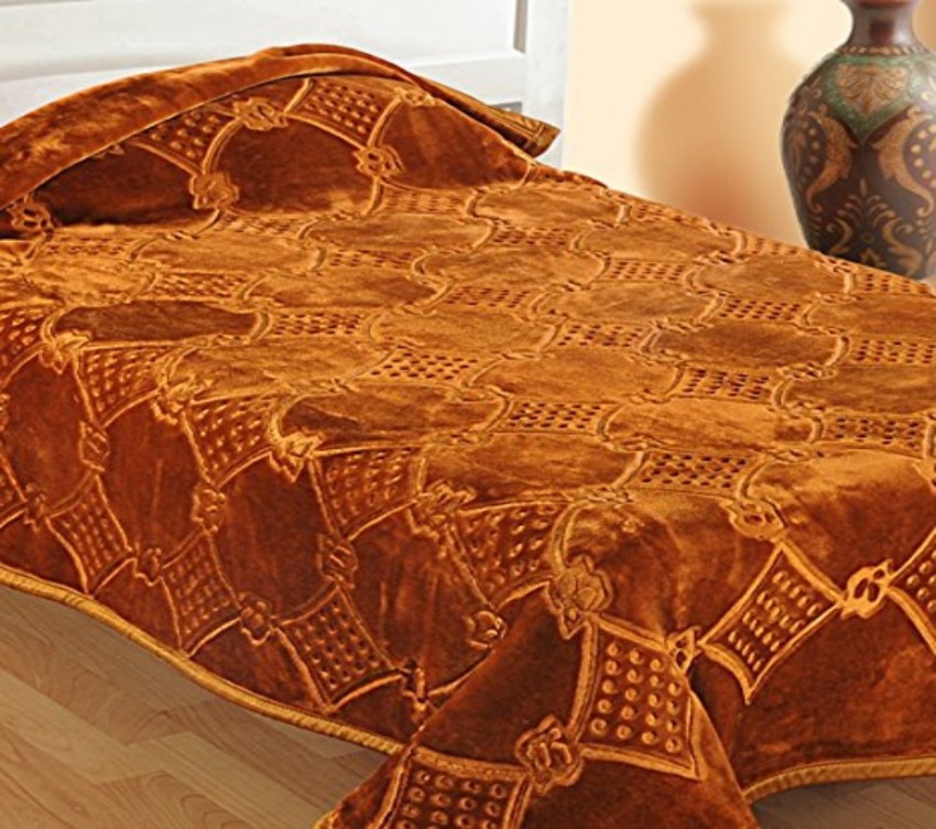 Shital Geometric Single Mink Blanket for Heavy Winter Buy Shital