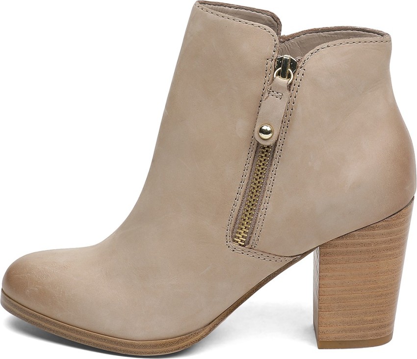 Naedia boots clearance aldo