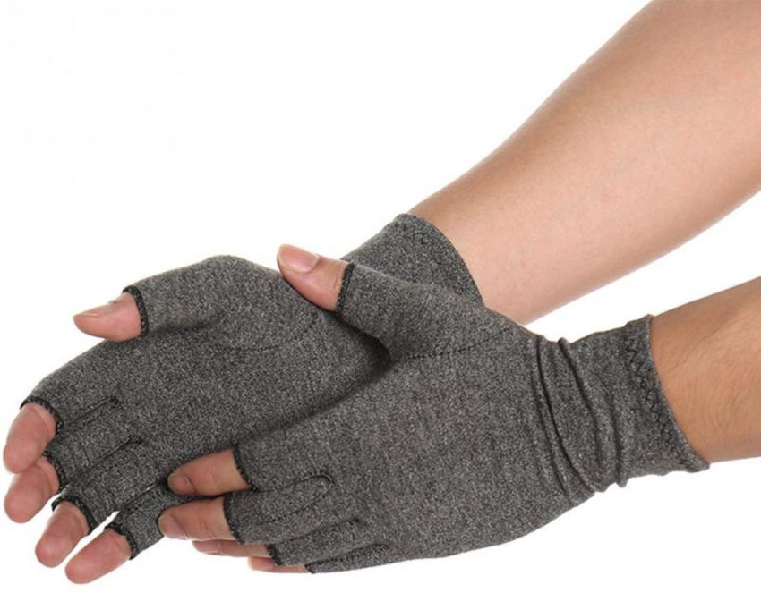 Hand gloves with open fingers on sale