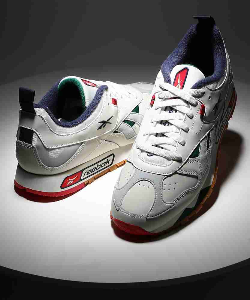 Classic leather rc 1.0 top lightweight shoes