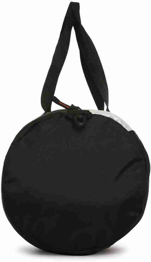 Benetton gym bag hdfc clearance