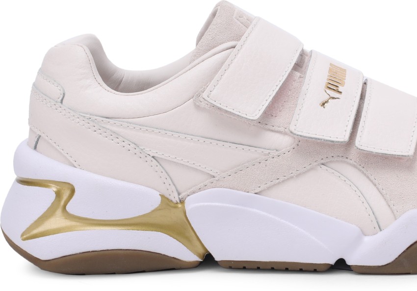 Puma store nova gold