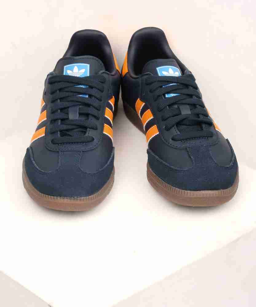 Mens adidas samba top og athletic shoe