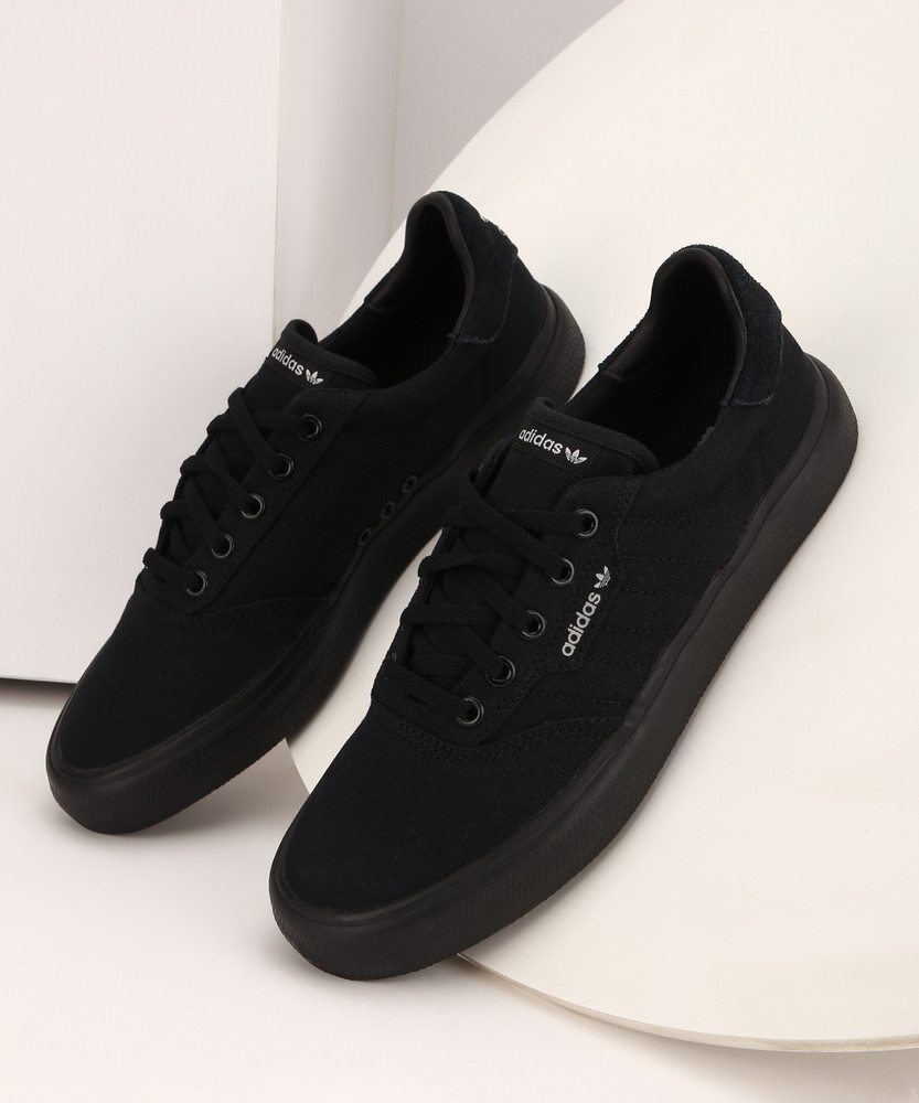 Adidas original hot sale canvas shoes