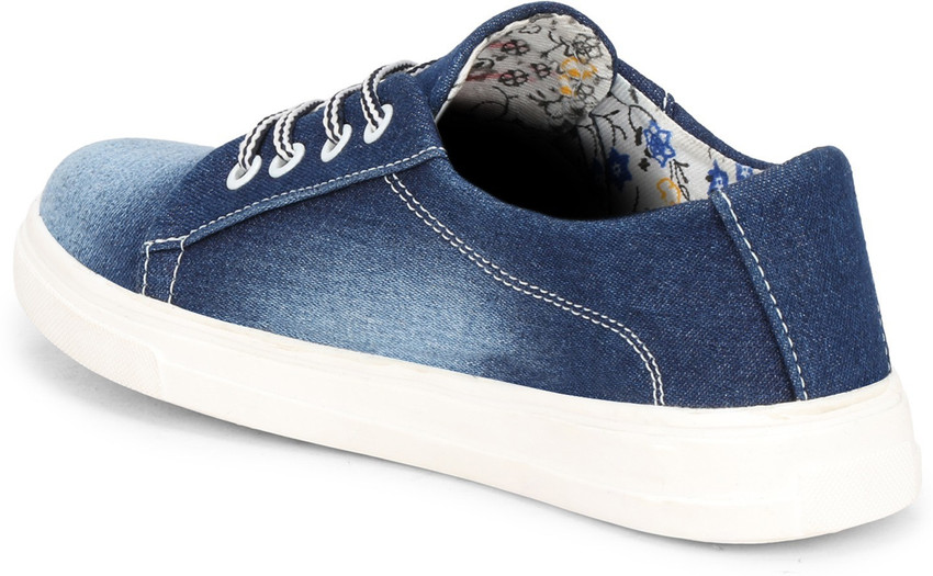 Shoes for new arrivals girls with jeans