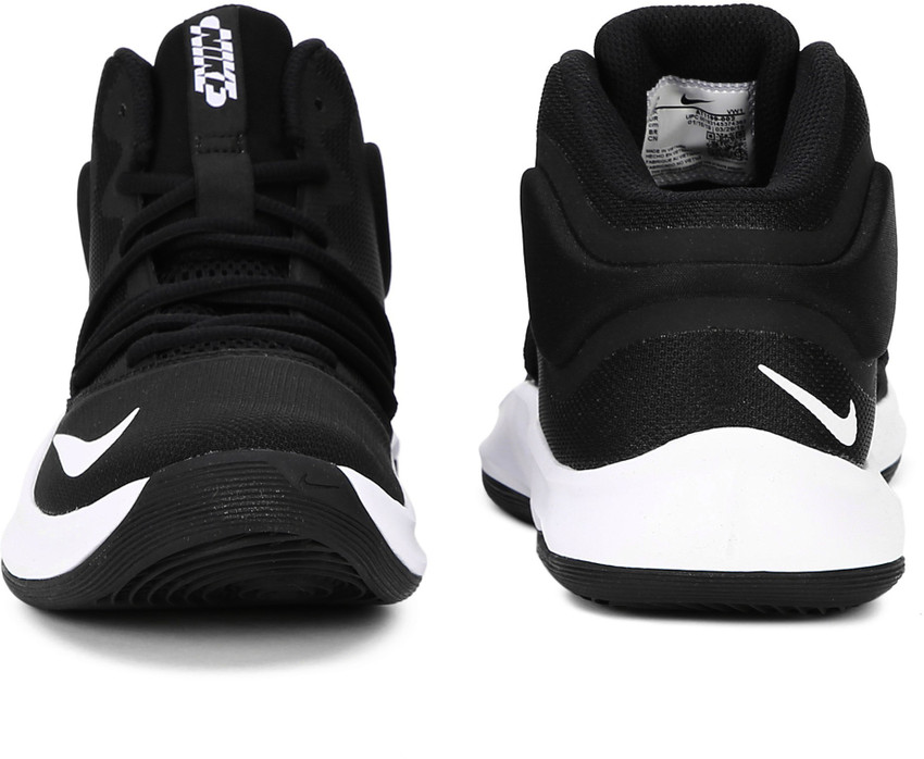 tenis nike versitile 4