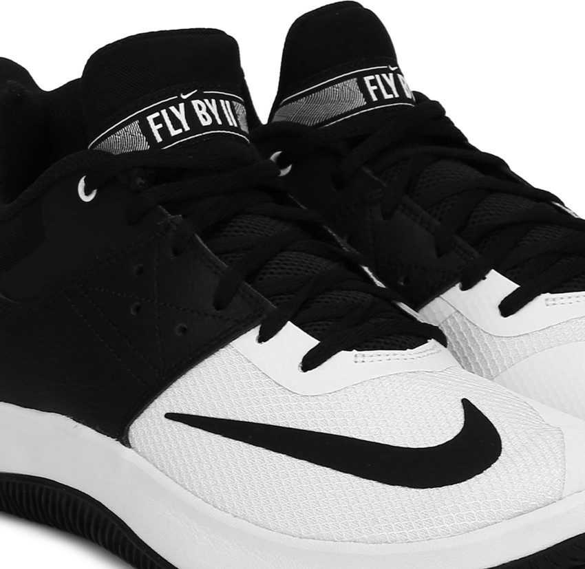 Nike flyby low on sale black and white