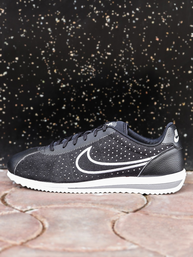 nike cortez ultra trainers