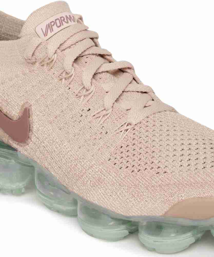 Nike air vapormax flyknit 2 women's beige best sale