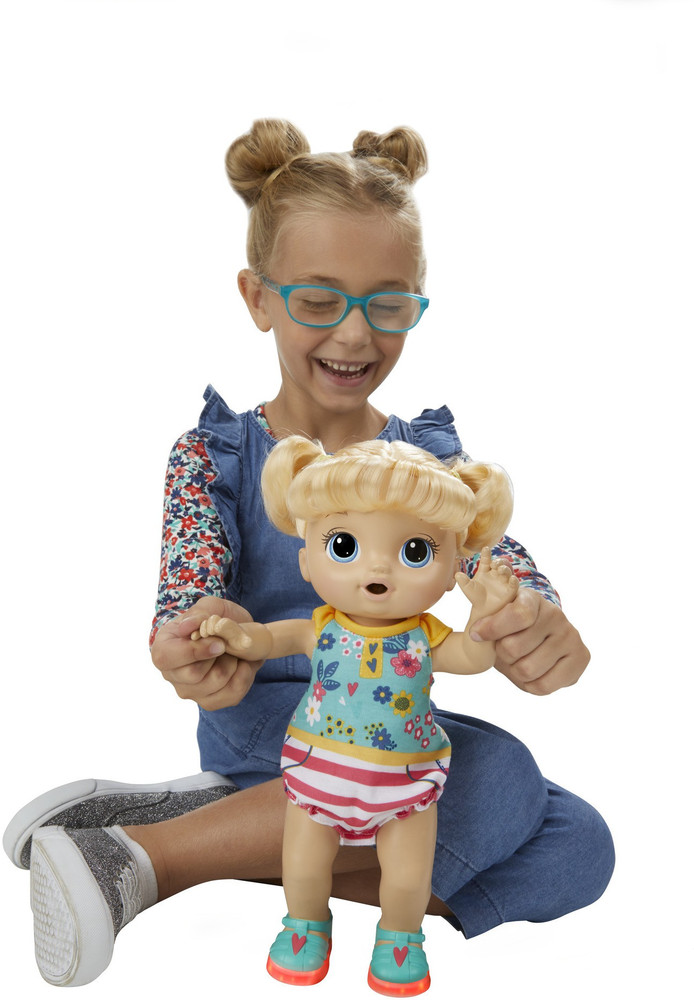 Baby alive step and giggle online