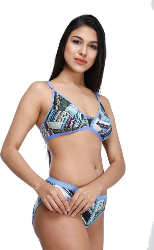 BodyKool Red Non Padded Bra And Blue Printed Panty Set - Buy BodyKool Red  Non Padded Bra And Blue Printed Panty Set Online at Best Prices in India on  Snapdeal