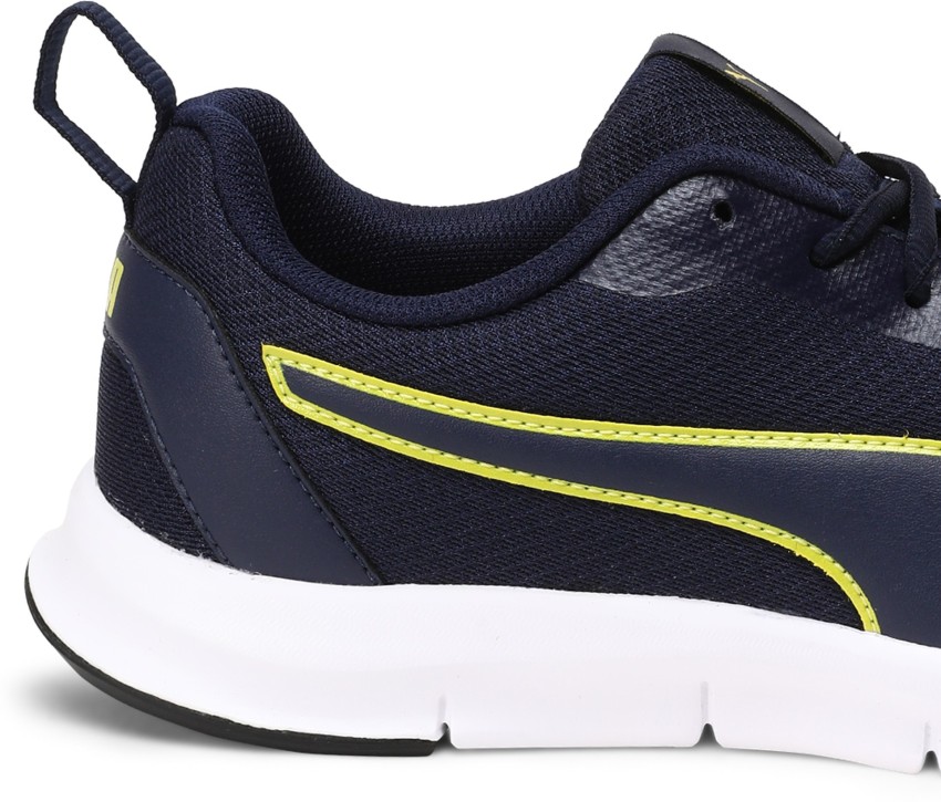 Puma men's hurdler discount idp running shoes