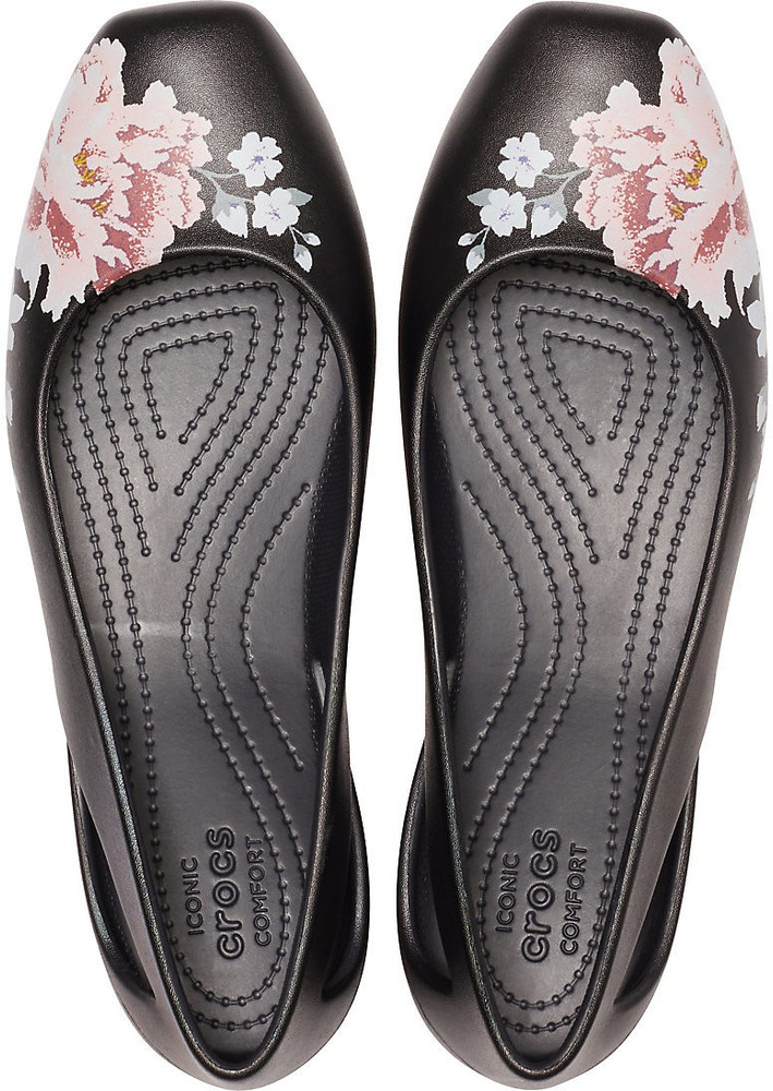 Crocs sloane graphic deals