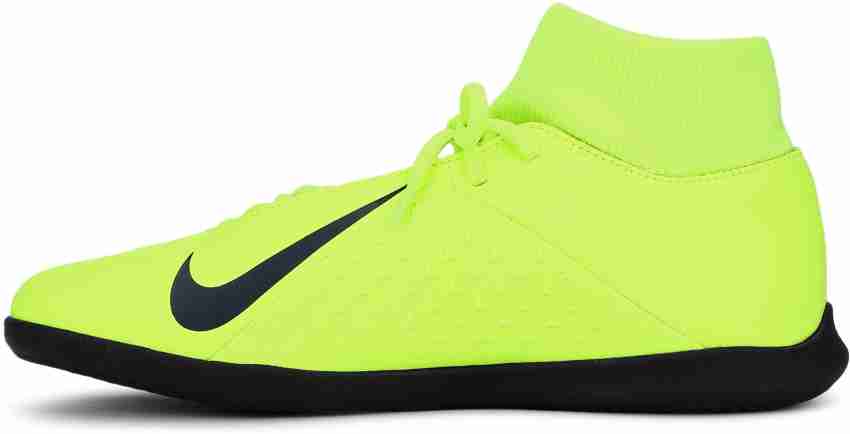 Phantom vision club dynamic fit cheap indoor soccer shoes