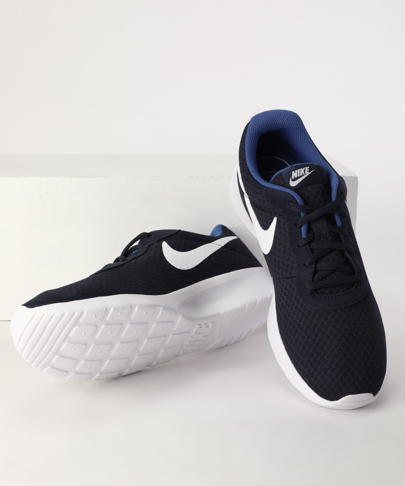 Nike cheap tanjun flipkart