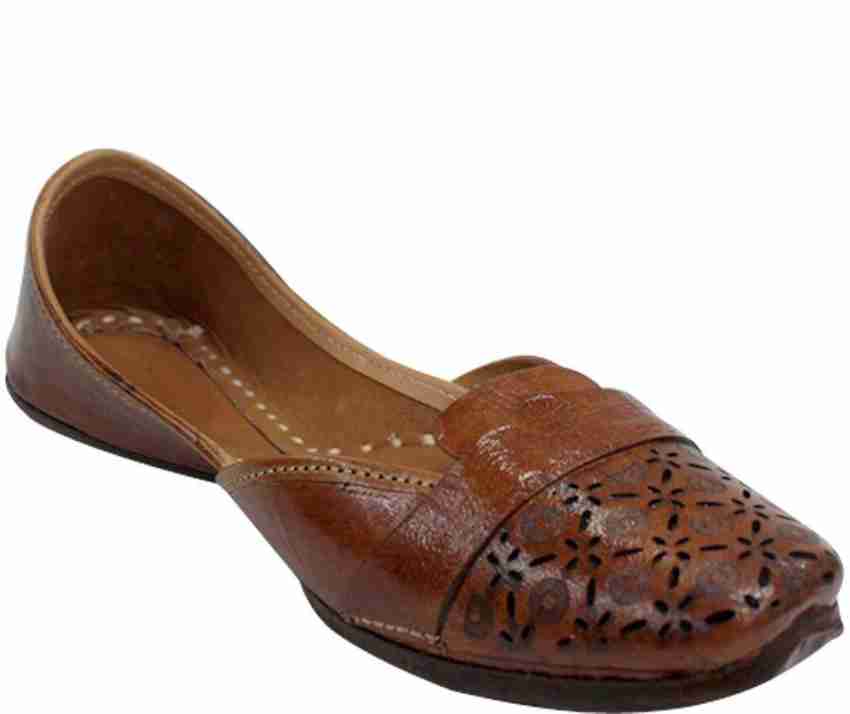 Leather punjabi jutti for hot sale ladies