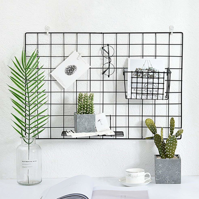 Photo 2025 wall grid