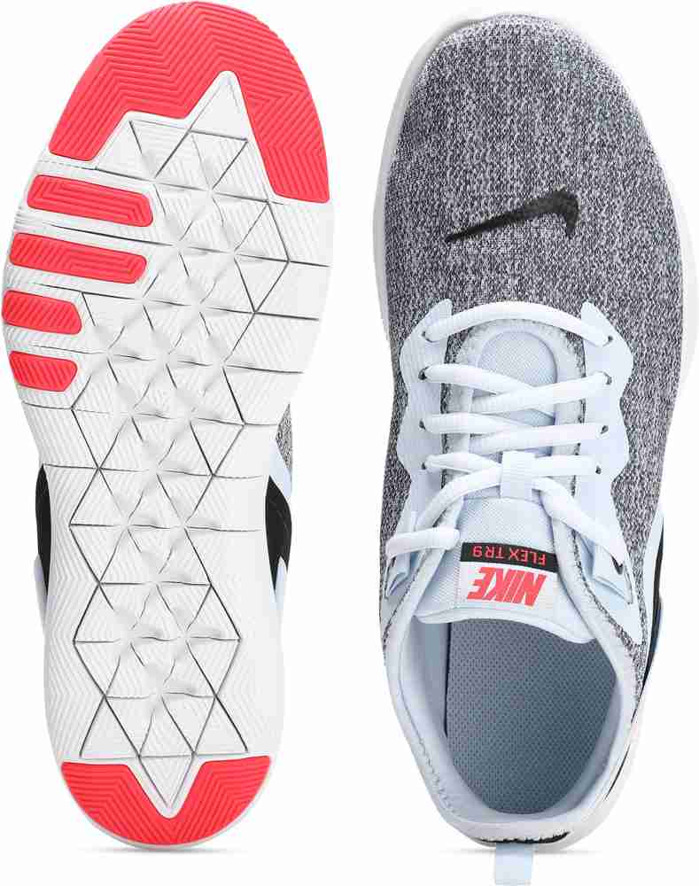 Tr 9 women's shop training shoes