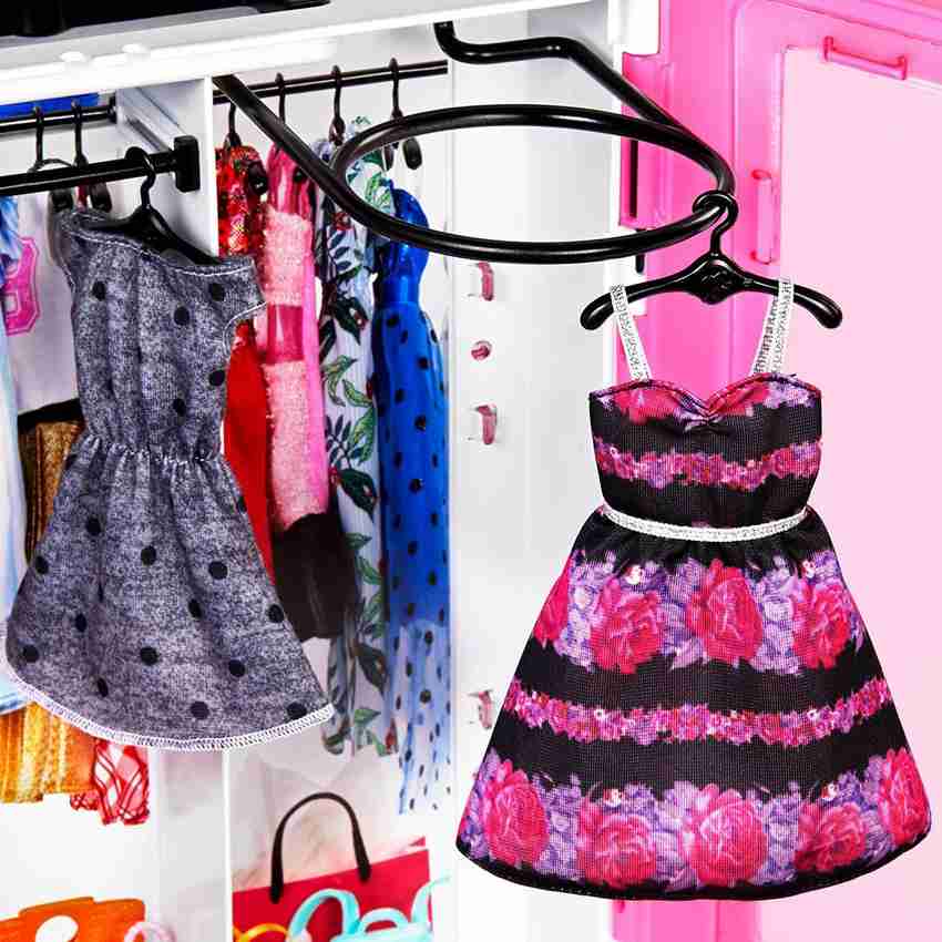 Barbie closet sales and fashion set
