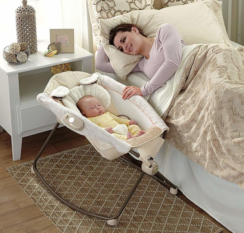 Bassinet that top grows with baby