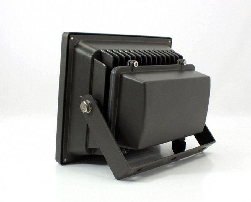 Back choke flood light outlet