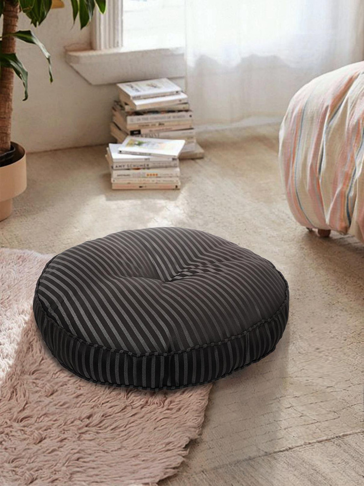 Floor sales cushions flipkart