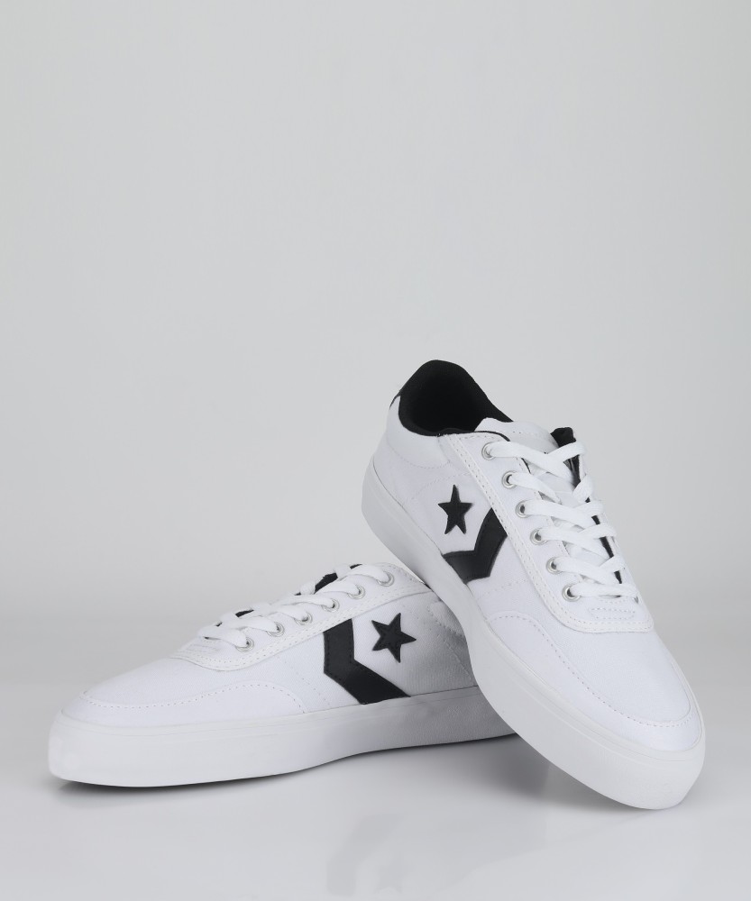 Converse on sale courtlandt white