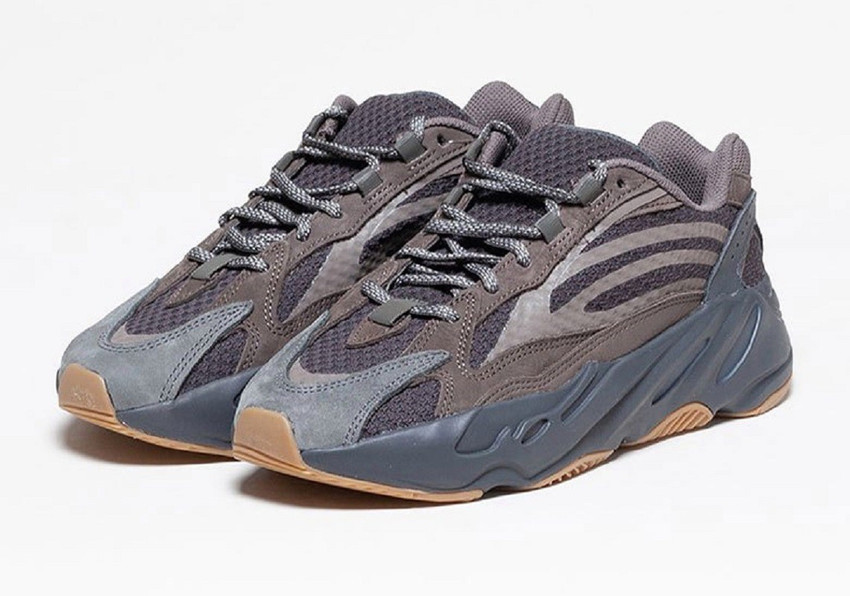 Yeezy geode 700 cheap