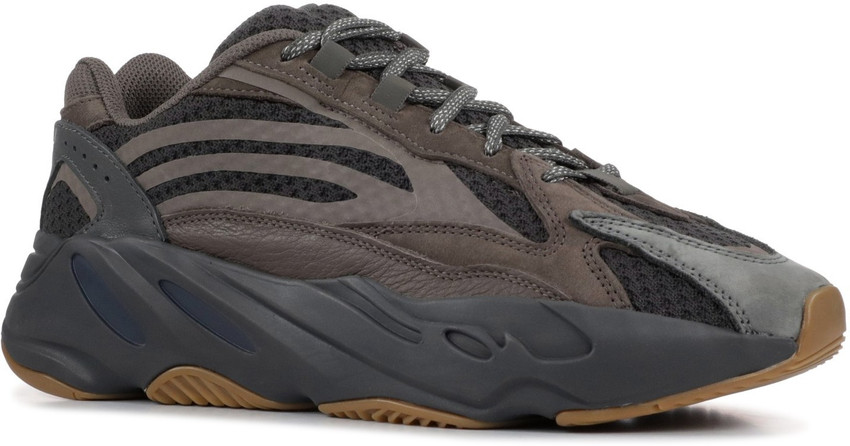 Yeezy 700 precio original shop